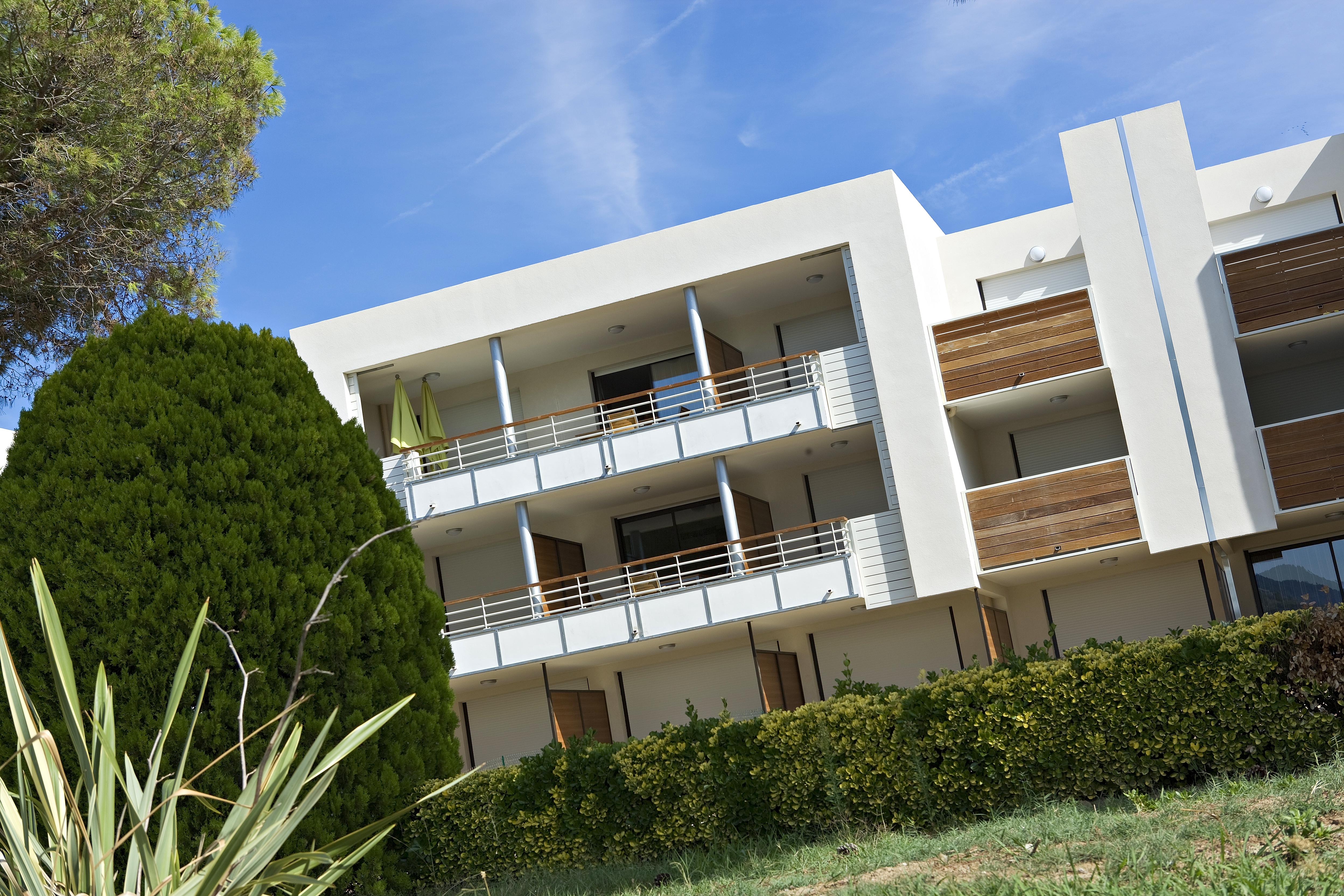 Vacanceole - Residence Carre Marine Мандельё-ла-Напуль Экстерьер фото