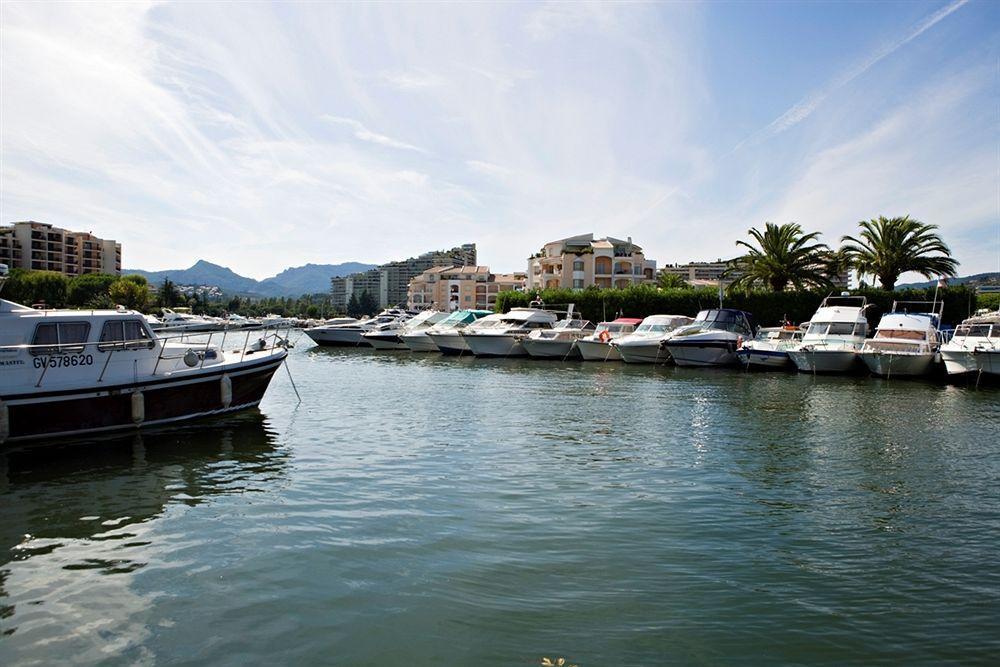 Vacanceole - Residence Carre Marine Мандельё-ла-Напуль Экстерьер фото